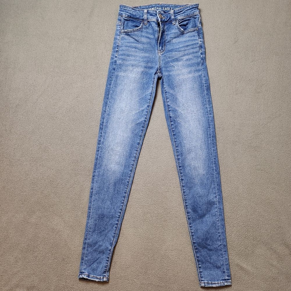 AE jegging jeans American Eagle next level Stretch Size 2 Long Hi-Rise Jegging